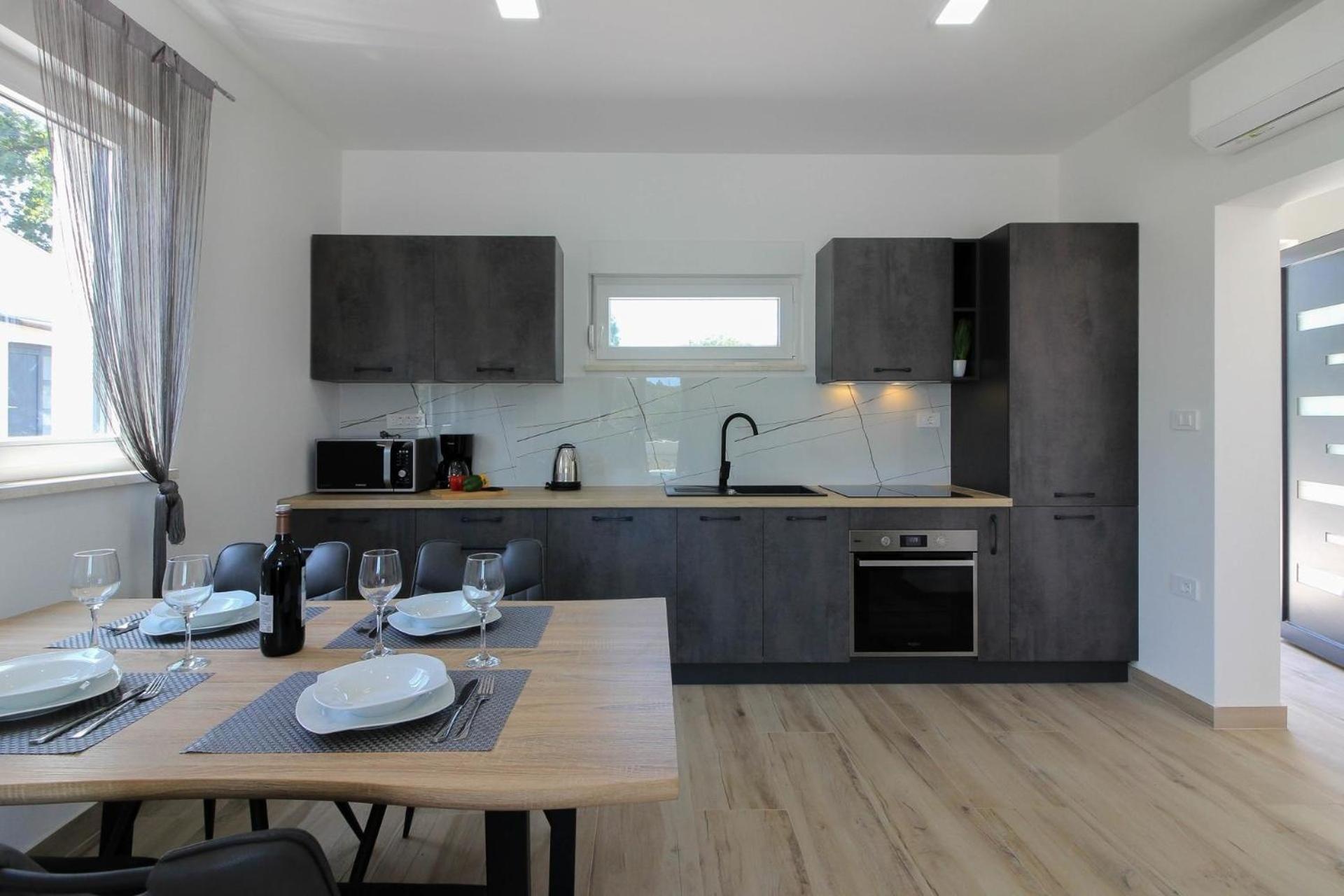 Ferienhaus Mit Privatpool Fuer 4 Personen Ca 60 Qm In Sisan, Istrien Suedkueste Von Istrien Exterior foto